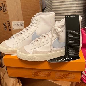 Brand new, Nike mid blazer 77 baby blue